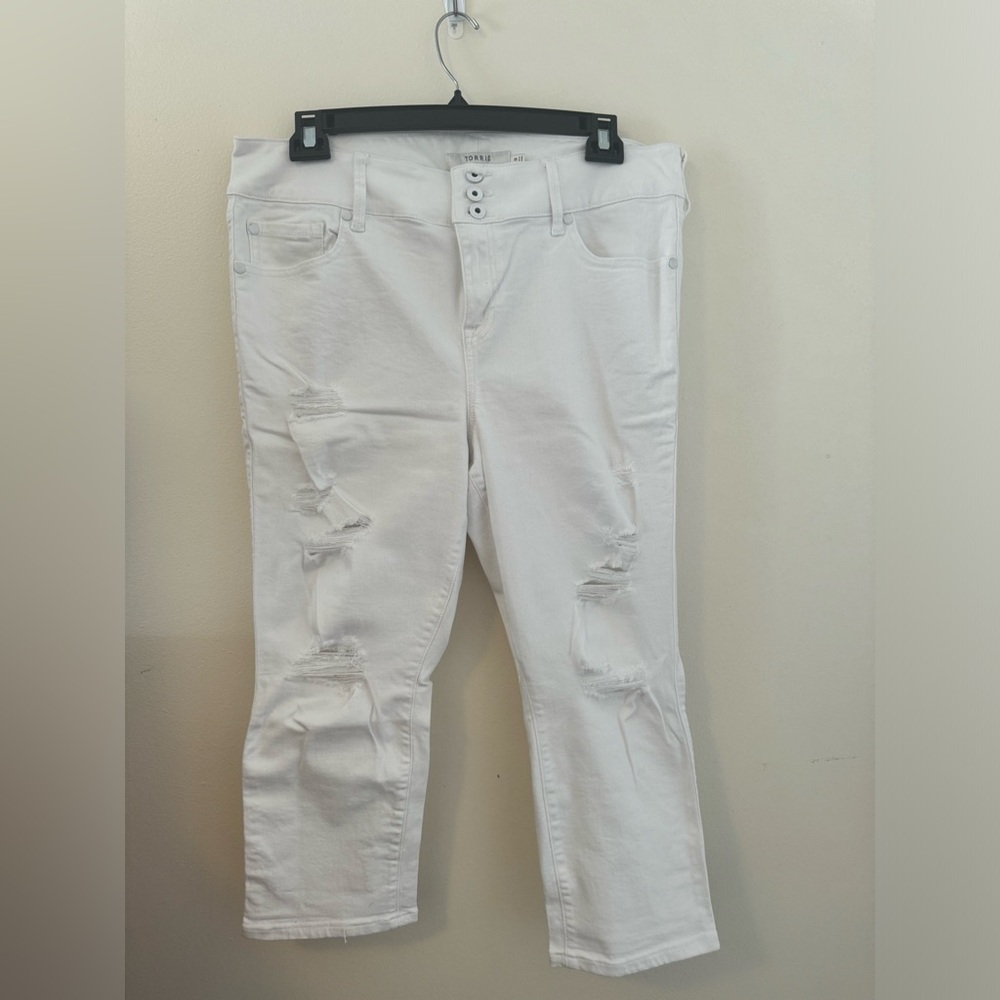 White Distressed Women's Cropped Jeggings from Torrid